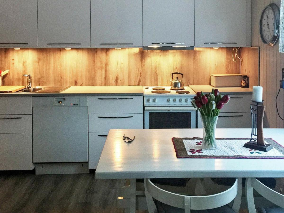 6 Person Holiday Home In Senjahopen Mefjordvær Стая снимка